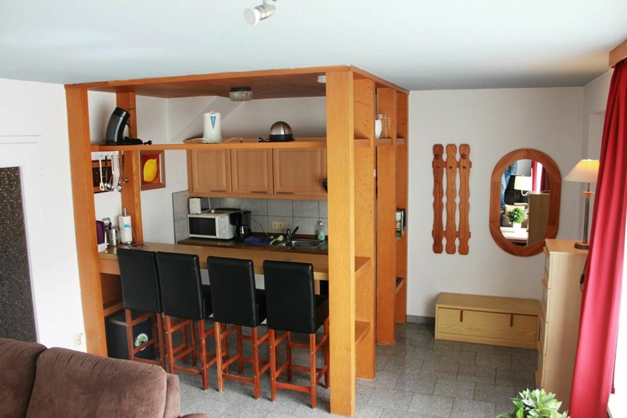 Delightful Flat With Patio On The Island Of Sylt Apartment *